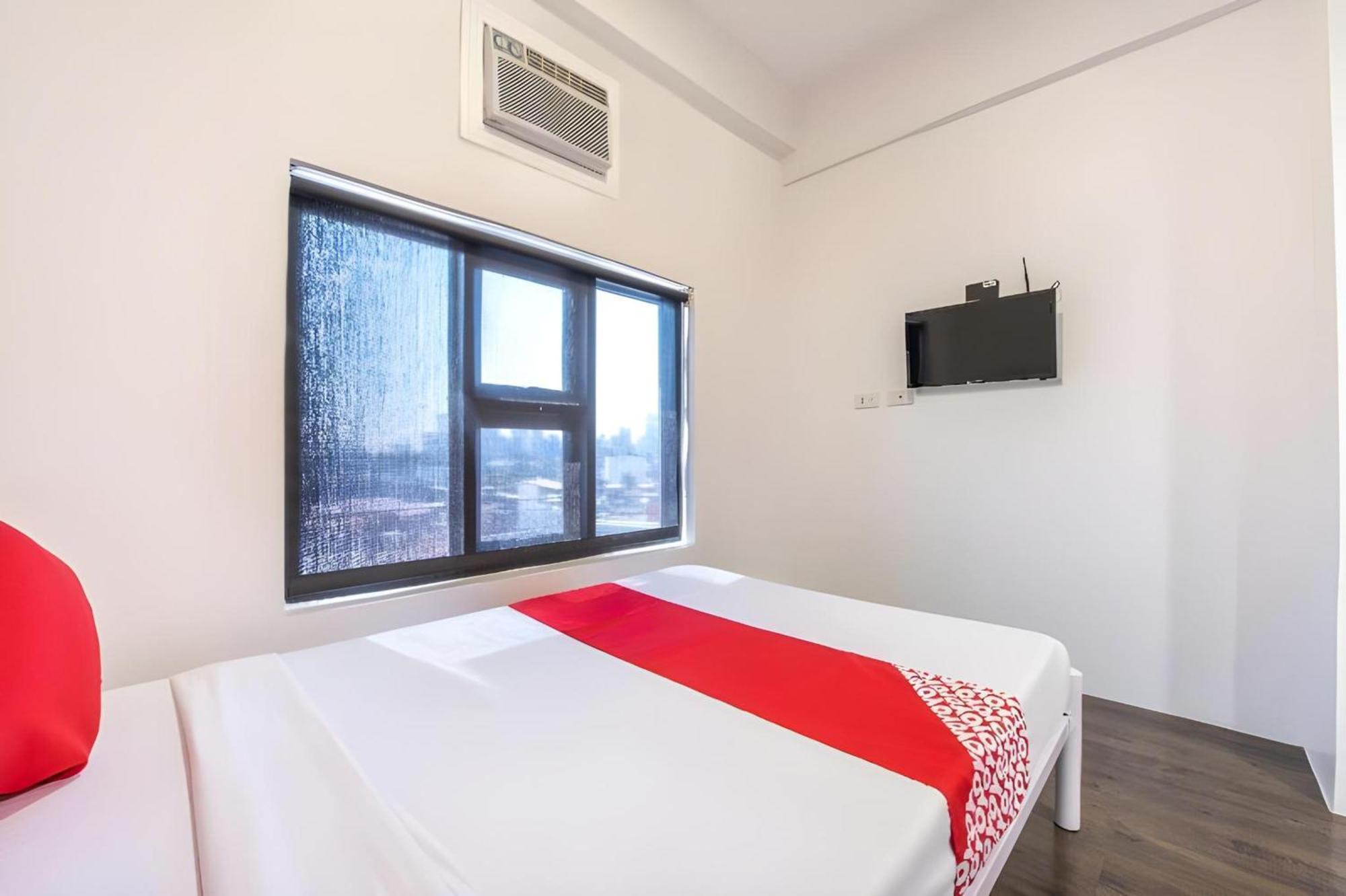 Hotel Oyo 563 Mytown New York à Taguig Extérieur photo